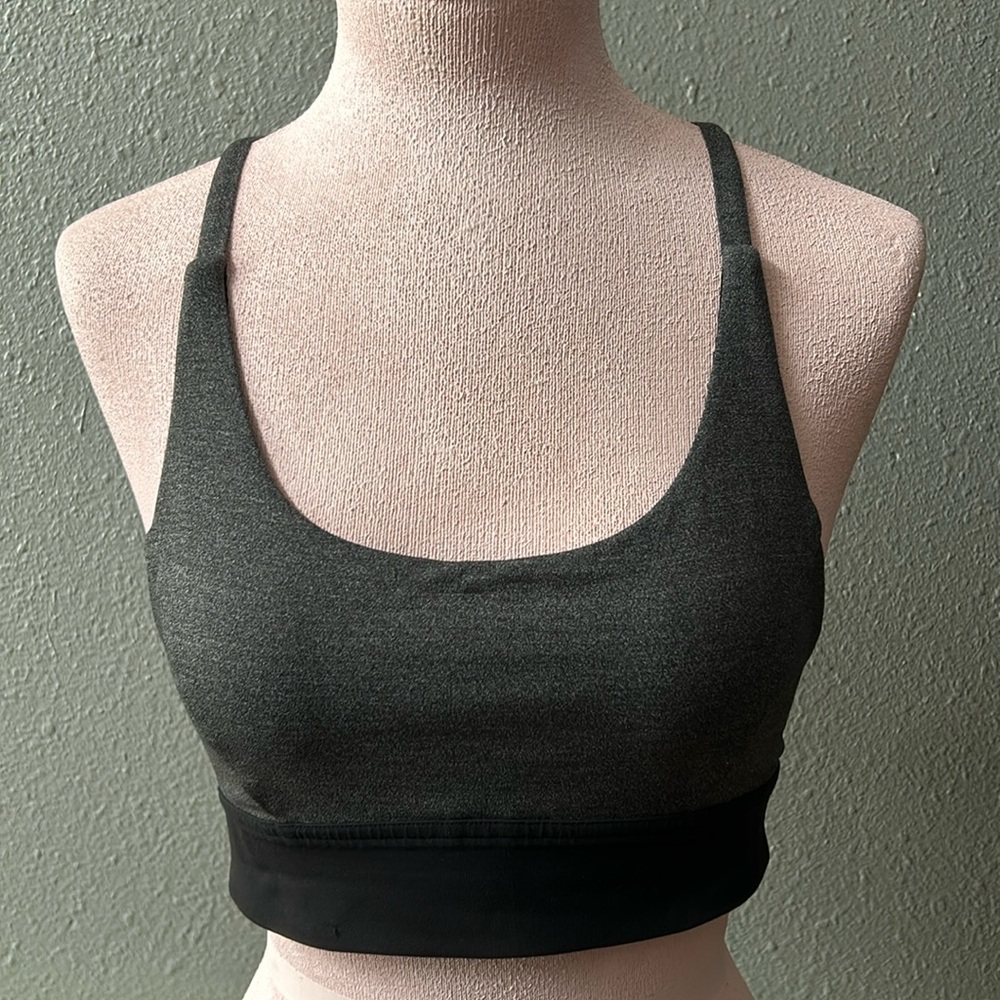 Lululemon Train Time Sports Bra Size 6